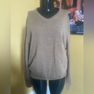Classic V-Neck Women's Beige Neutral Merino Wool Sweater Large
